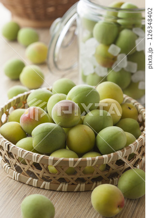 青梅/梅酒漬け準備 126348402