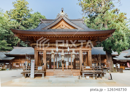 <安曇野>穗髙神社 本宮 神楽殿 <安曇野>穗髙神社 本宮 神楽殿 126348730