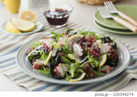 海藻サラダ 126349274