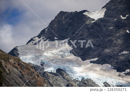 マウントクック 雪の山 雪山 126350271