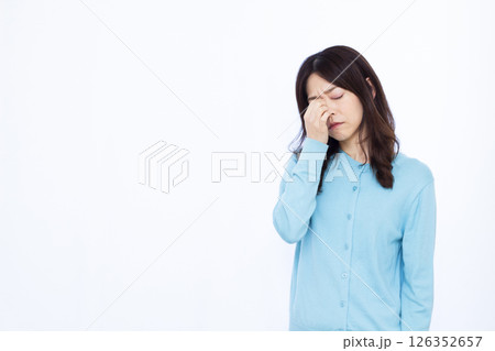 眼精疲労 眼精疲労 126352657