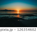 幻想的な夕焼け風景 126354602