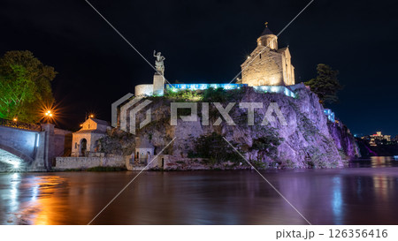 Night view of Metekhi church and King Vakhtang Gorgasali monument above Mtkvari river in Tbilisi, Georgia 126356416