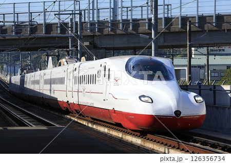 【JR九州】N700S8000番台「かもめ」（西九州新幹線：諫早駅） 126356734