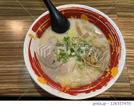 ヌードル 拉麺 麺 126357470