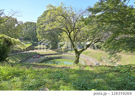 太田市散歩：金山城跡　日ノ池　　太田市金山町 126359269