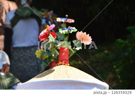 花笠飾り(佐渡島/新潟県佐渡市) 花笠飾り(佐渡島/新潟県佐渡市) 126359329