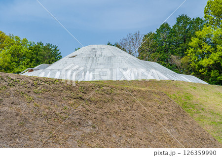 奈良県明日香村 復元された牽牛子塚古墳 越塚御門古墳 奈良県明日香村 復元された牽牛子塚古墳 越塚御門古墳 126359990