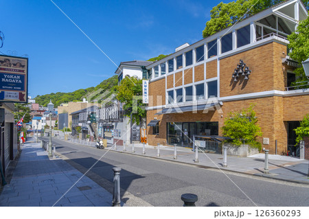 神戸北野異人館街　北野通り 126360293