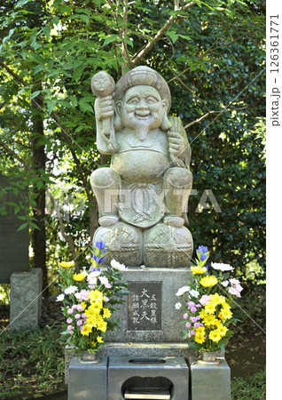 太田市散歩:浄土宗 受楽寺 上州太田七福神 大黒天石像 太田市金山町 太田市散歩:浄土宗 受楽寺 上州太田七福神 大黒天石像 太田市金山町 126361771