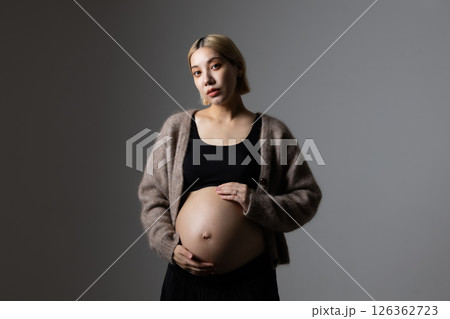 妊婦さん 126362723