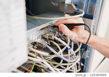 installation and start-up the electrical equipment of the Angiograph. 126364909