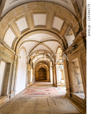 Tomar, Portugal - Mar 12, 2025: Cloister of the Monastery of the Order of Christ, Convento de Cristo in Tomar, Portugal Tomar, Portugal - Mar 12, 2025: Cloister of the Monastery of the Order of Christ, Convento de Cristo in Tomar, Portugal 126366179