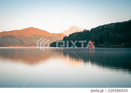 Mount Fuji and Torii Gate at Lake Ashi, Hakone, Japan 126366820