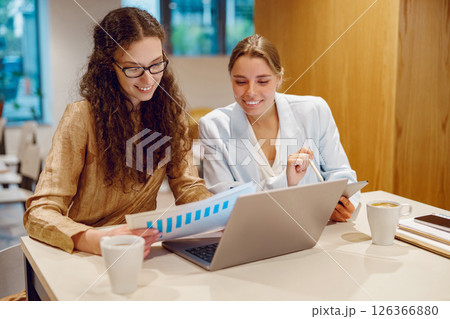 Engaging and Productive Collaborative Business Meeting in a Modern, Innovative Workspace 126366880