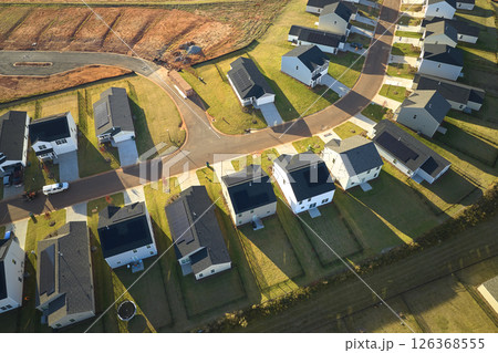 Aerial view of tightly packed homes in South Carolina residential area. New family houses as example of real estate development in american suburbs 126368555