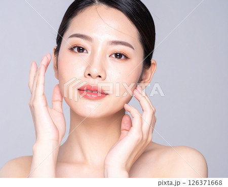 美容とスキンケアイメージの女性  126371668