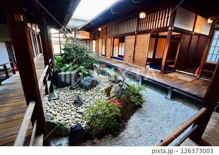 京都府　東寺 観智院・庭園「四方正面の庭」 京都市 南区 九条町　2022年2月 126373003