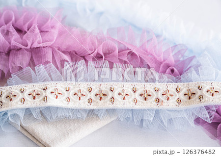 インド刺繍リボンとフリルチュールテープ インド刺繍リボンとフリルチュールテープ 126376482