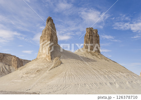 カザフスタン・マンギスタウ ボスジラ渓谷の奇岩 / Bozjyra, Kazakhstan 126378710