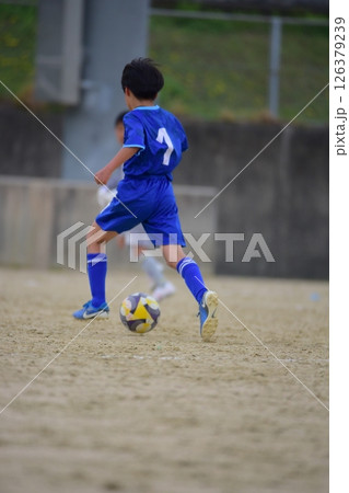 サッカー試合、小学生 サッカー試合、小学生 126379239