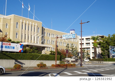 和歌山県庁建物の景色 126381992