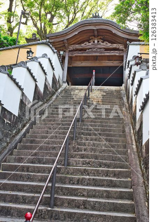 四国第23番霊場薬王寺の階段 四国第23番霊場薬王寺の階段 126383413