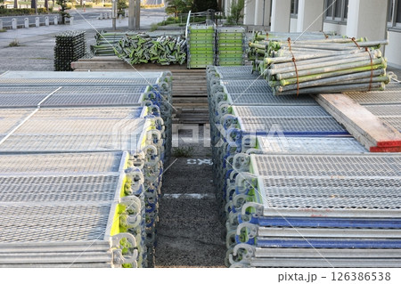 建設現場足場部材 126386538