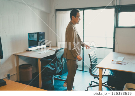 Business person 126388619
