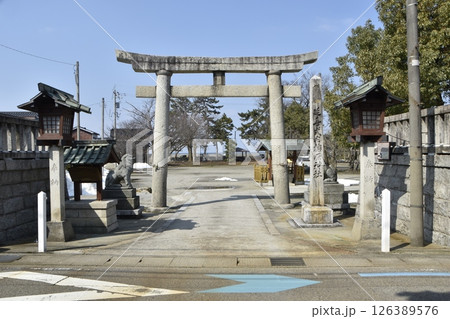 櫟原神社(富山県滑川市) 126389576