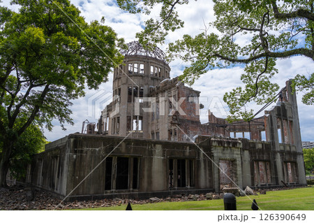 Genbaku Dome ruins at Hiroshima Peace Memorial, Japan Genbaku Dome ruins at Hiroshima Peace Memorial, Japan 126390649