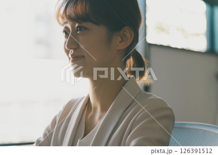 Business person 126391512