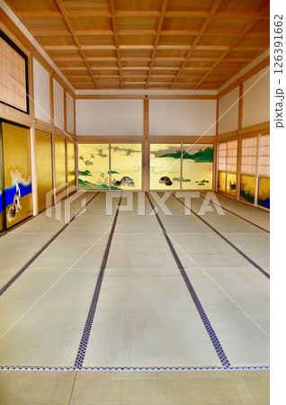 襖絵「桜花雉子図」（名古屋城･本丸御殿 表書院 一之間 東側／愛知県名古屋市） 126391662