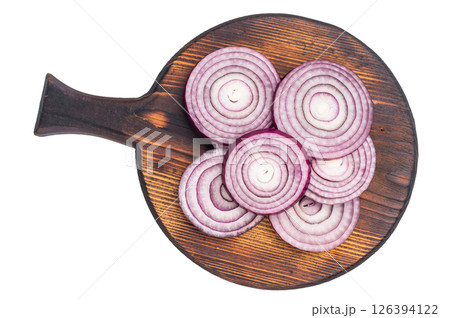 Raw onion rings isolated on white background. top view 126394122