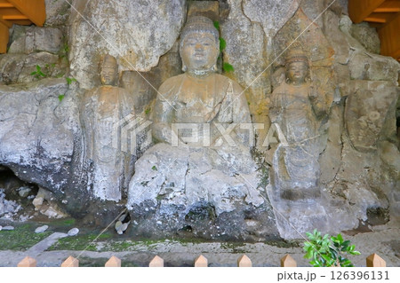 臼杵石仏（国宝・阿弥陀三尊像・ホキ石仏第二群） 126396131