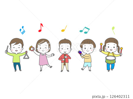 楽器を演奏している子供たち 126402311