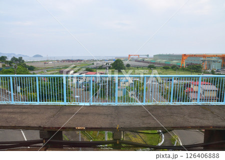 JR北海道、室蘭本線の北舟岡駅から東室蘭駅までの普通列車車窓風景(2023年夏曇り空) JR北海道、室蘭本線の北舟岡駅から東室蘭駅までの普通列車車窓風景(2023年夏曇り空) 126406888