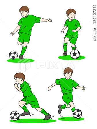 緑色ユニフォームの男子サッカー 緑色ユニフォームの男子サッカー 126407253