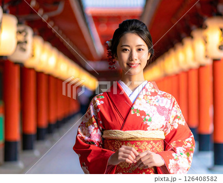 着物を着た女性 126408582