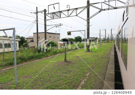 JR北海道、室蘭本線の白老駅から苫小牧駅までの普通列車車窓風景(2023年夏曇り空) JR北海道、室蘭本線の白老駅から苫小牧駅までの普通列車車窓風景(2023年夏曇り空) 126408949