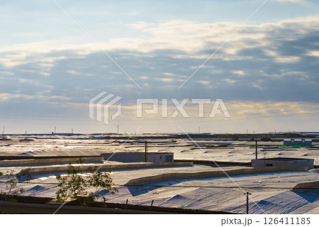 Plastic greenhouses on coast, Spain Plastic greenhouses on coast, Spain 126411185
