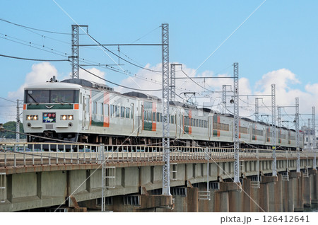 東海道本線　茅ヶ崎－平塚　JR東日本　185系　A1編成（大宮）　踊り子 126412641