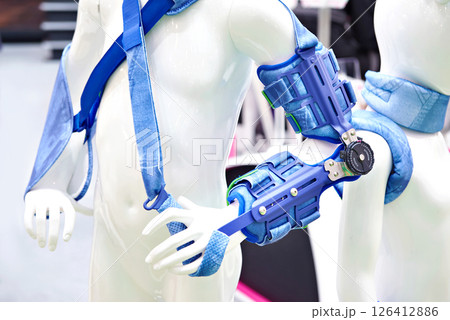 Children elbow orthosis and neck collar Children elbow orthosis and neck collar 126412886