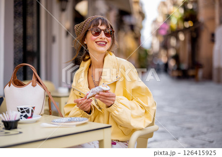 Sicilian Cannoli Moment 126415925