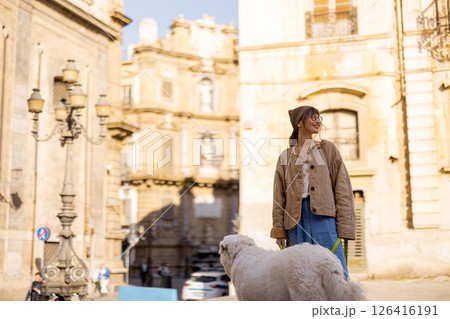 Morning Walk in Sicilian Streets 126416191