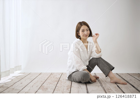 20代女性　ビューティー 126418871