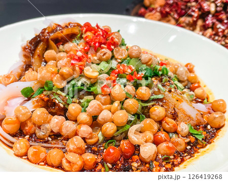 中国四川料理　碗雑緬（わんざめん） 126419268