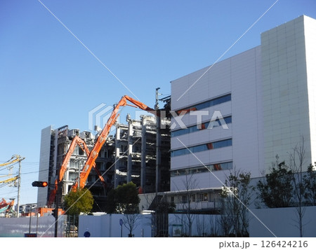 ビルの解体工事現場 ビルの解体工事現場 126424216