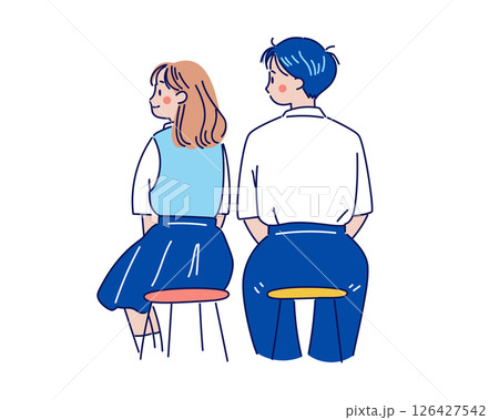 教室で並ぶ男女生徒 126427542