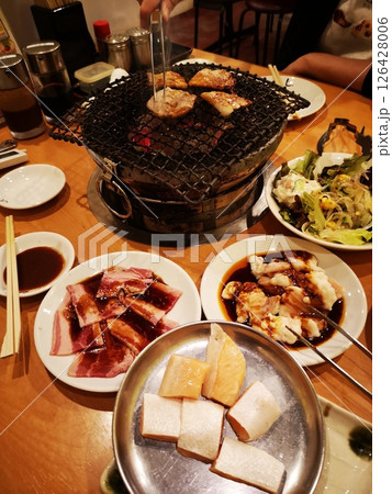 七輪炭火焼きホルモン屋 七輪炭火焼きホルモン屋 126428006